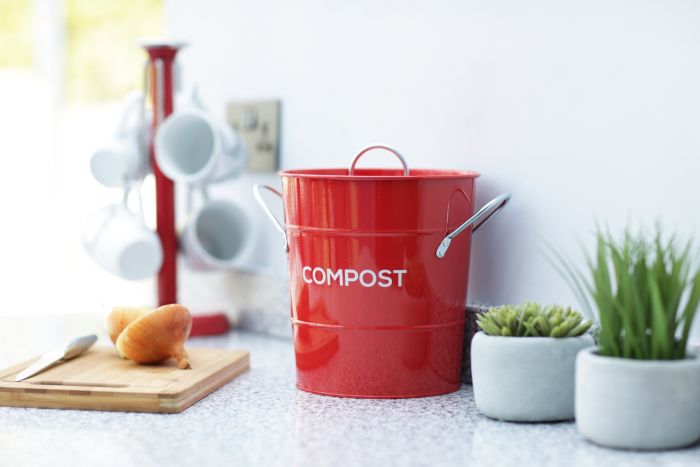 Compost bucket shop
