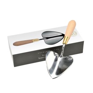 sophie conran heart shaped hand trowel for gardening, sold in a gift box