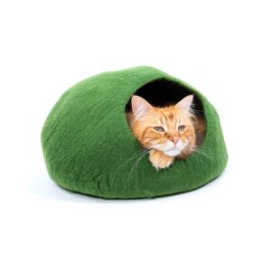 Eco friendly small cat bed made from sheeps wool in green