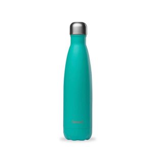 Stainless steel water bottle in turquoise green